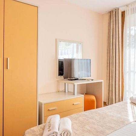 Aparthotel Hotel Prestige City II Primorsko Dış mekan fotoğraf