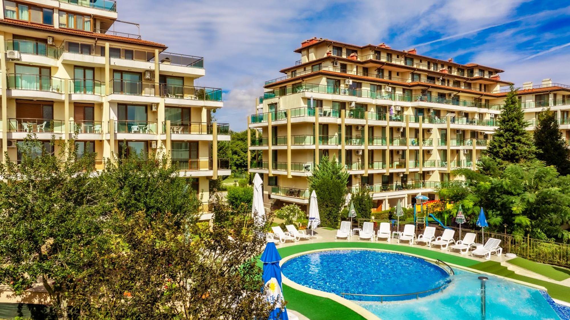 Aparthotel Hotel Prestige City II Primorsko Dış mekan fotoğraf