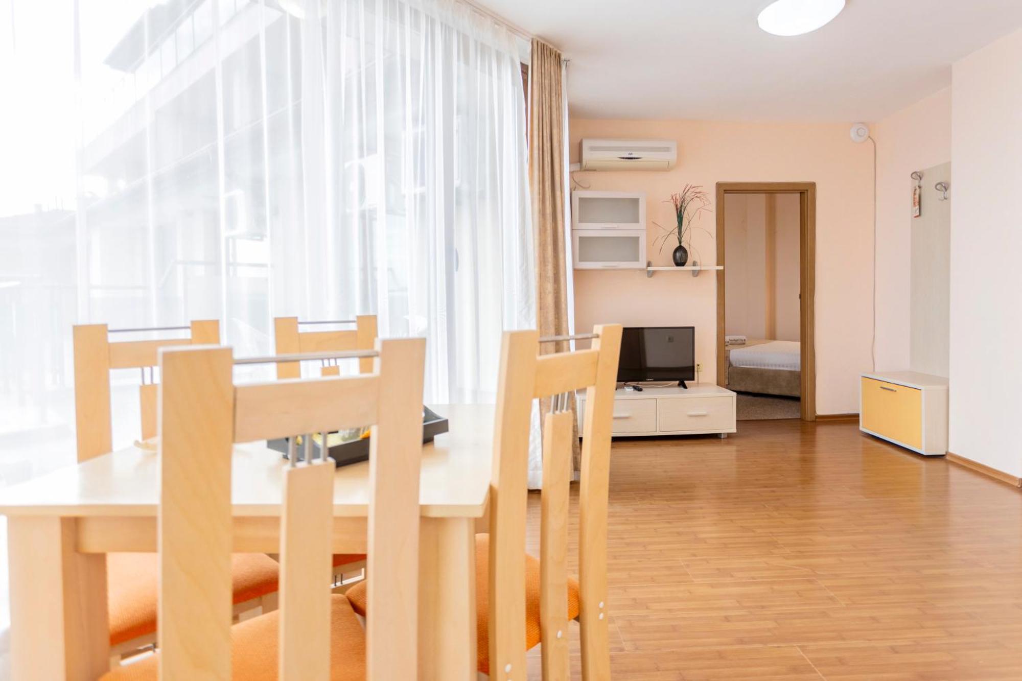 Aparthotel Hotel Prestige City II Primorsko Dış mekan fotoğraf