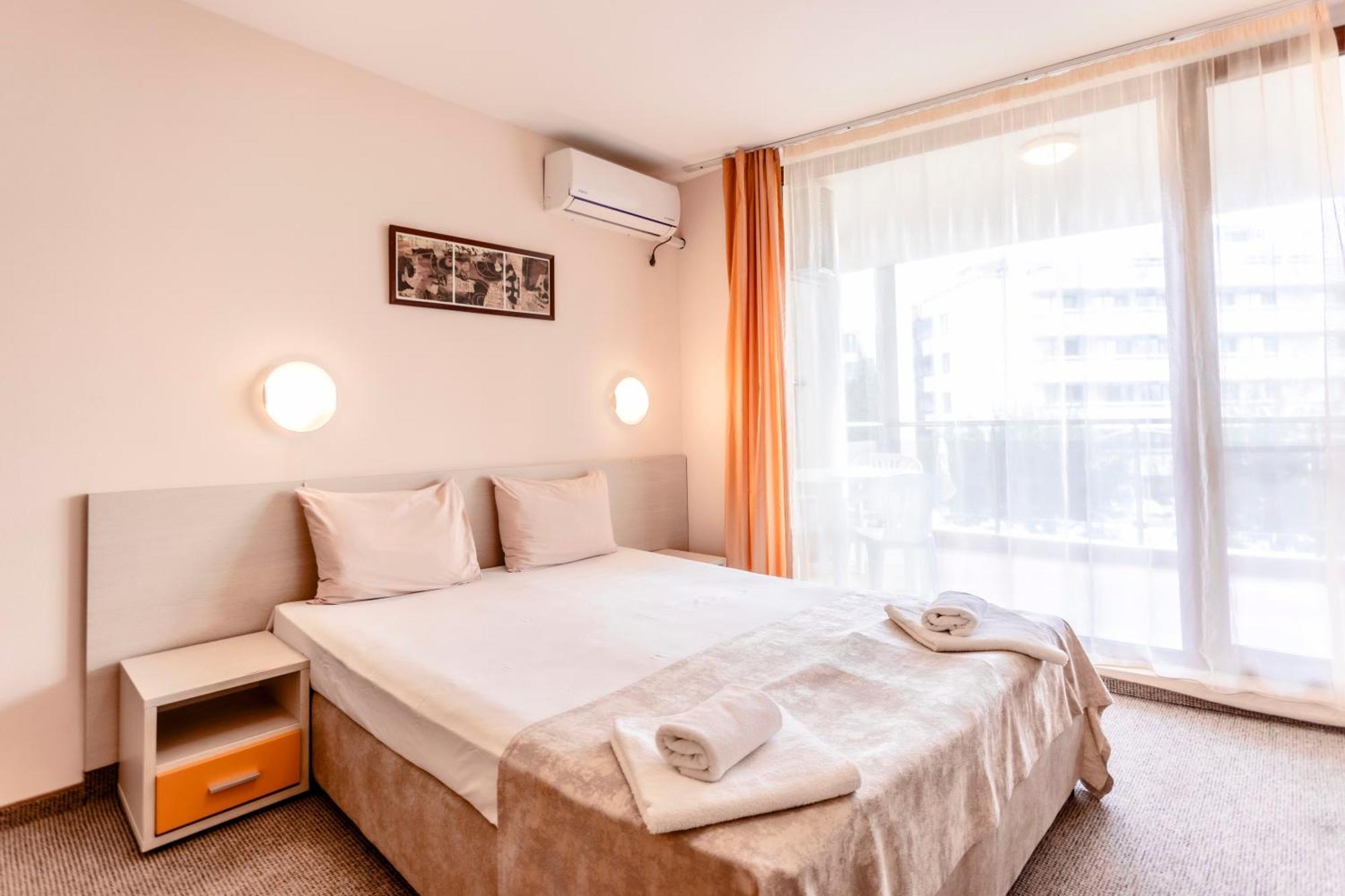 Aparthotel Hotel Prestige City II Primorsko Dış mekan fotoğraf